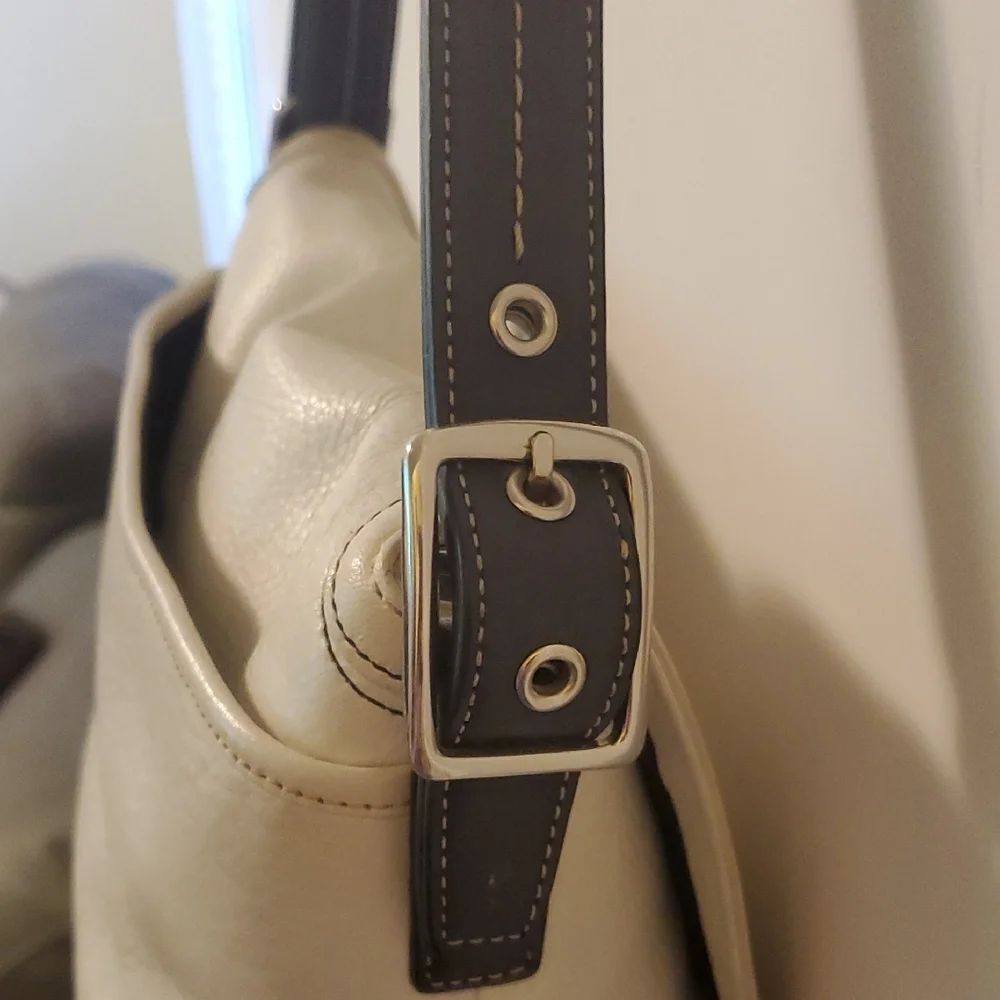 Vintage Coach Chelsea Chalk Leather Turnlock Shoulder Bag F13085 Y2K - Picture 9 of 13
